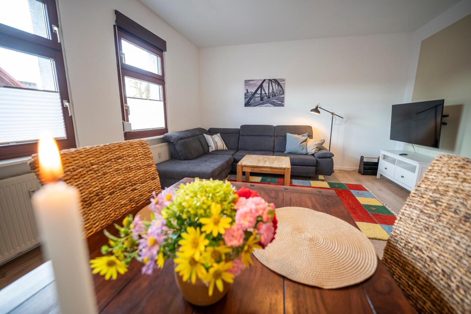 Haus Unterm Mammutbaum - Elberadweg Daire Magdeburg Dış mekan fotoğraf